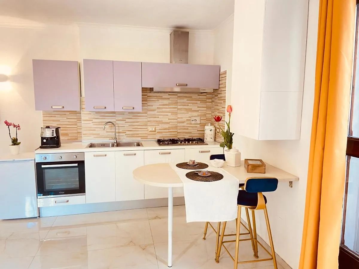 My Home In Rom 0*,  Italien